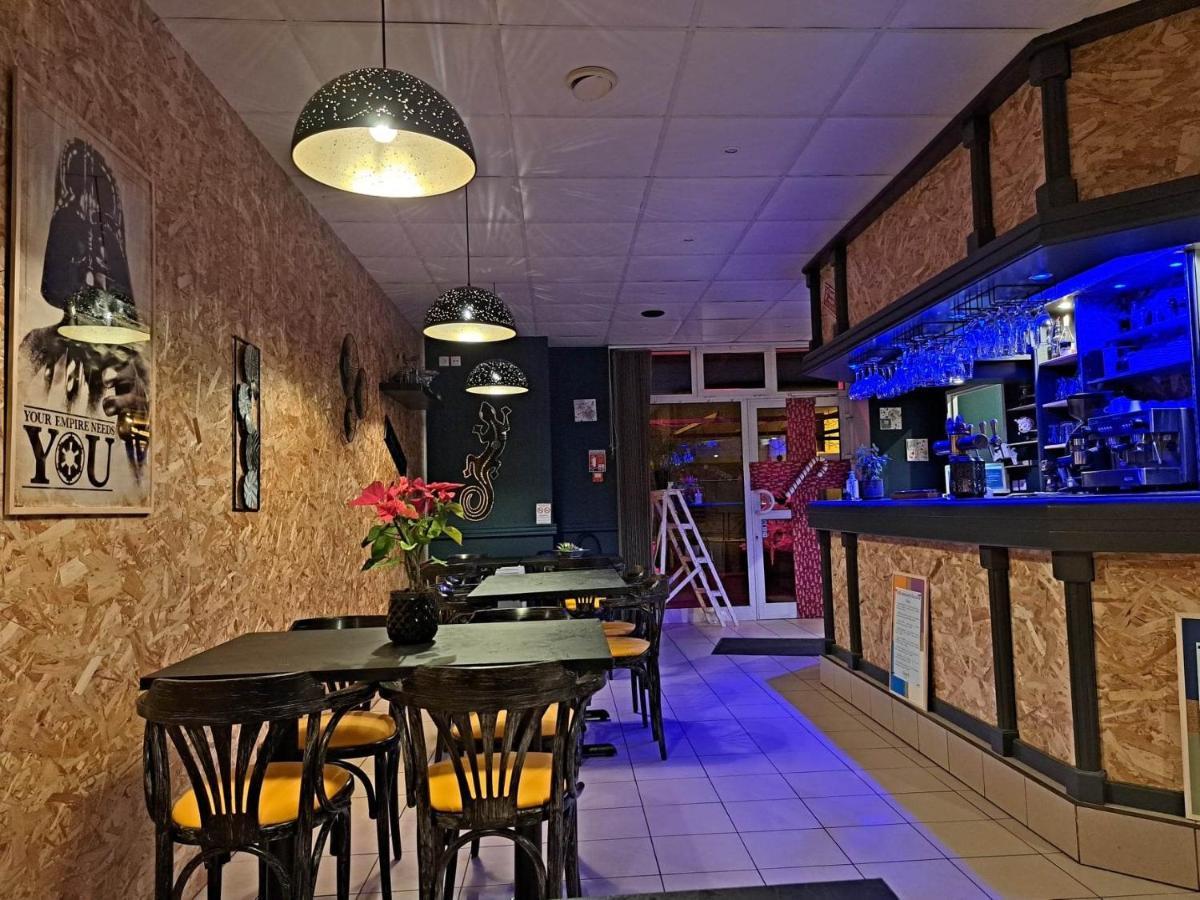 Hotel Les Deux Porches Verrieres  Eksteriør bilde