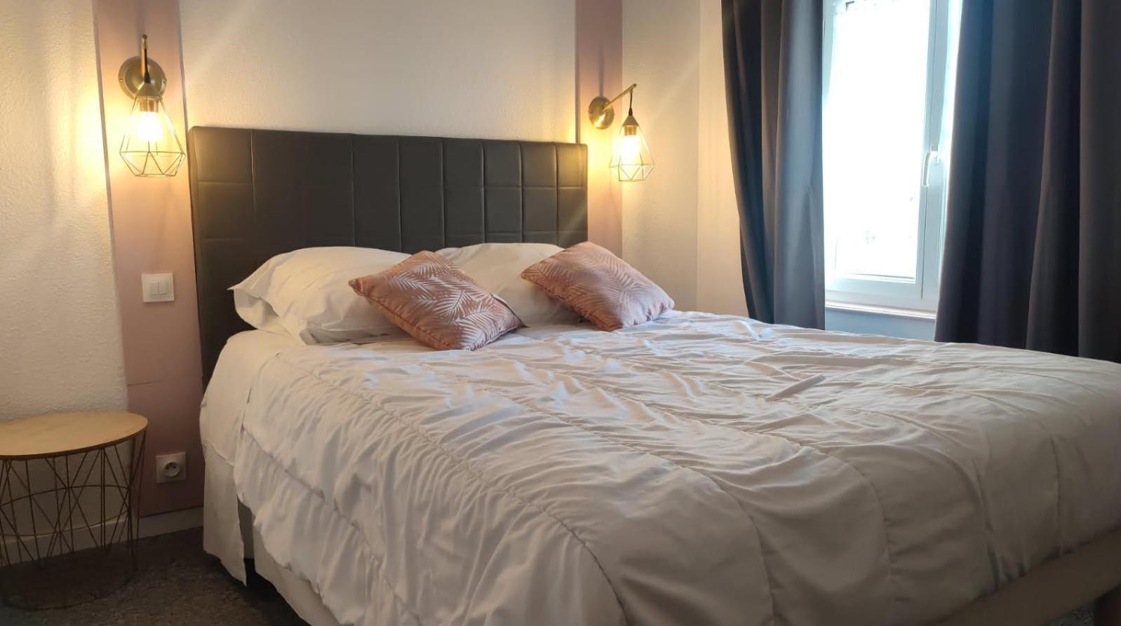 Hotel Les Deux Porches Verrieres  Eksteriør bilde