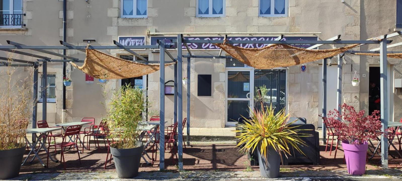 Hotel Les Deux Porches Verrieres  Eksteriør bilde